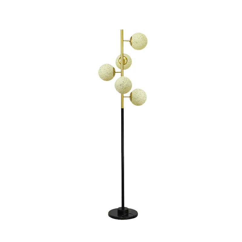 Zwart-gouden boomvloerlamp Simplicity, metalen staande lamp met 5 lampen en beige/melkwitte glazen kap Clearhalo