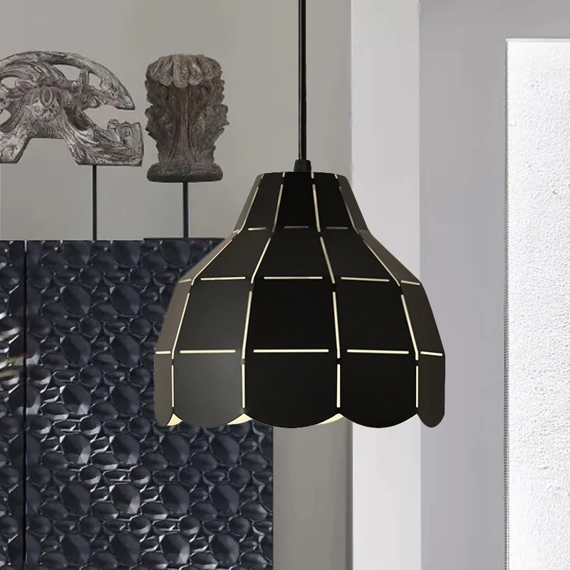 Zwart/Grijs/Wit Koepel Hanglamp Eén Lamp Scandinavische Stijl Metalen Hanglamp voor Eetkamer Clearhalo
