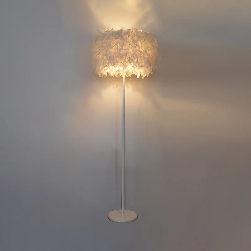 Zwart/Wit Drum Vloerlamp Minimalistisch 1 Kops Veer Staande Licht met Gebogen/Rechte Lampmast Clearhalo