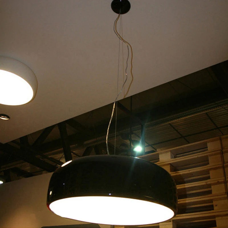 Zwart/Wit Koepel Hangend Plafondlamp Eenvoudig 1 Kops Metalen Hanglamp, 14"/19"/23,5" Breed Clearhalo