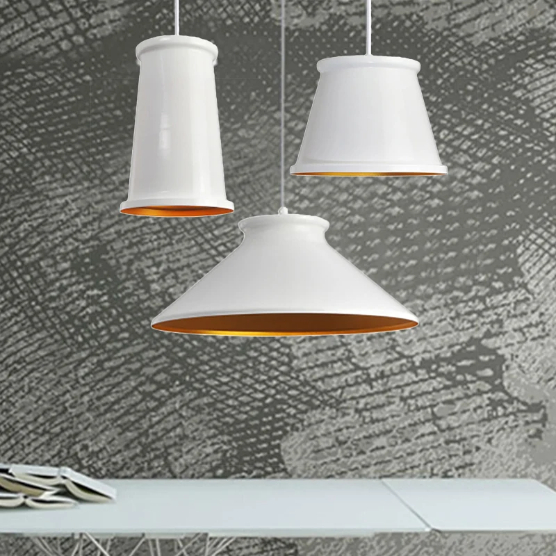 Zwart/wit taps toelopende hangende verlichting Enkele lichte moderne metalen plafondhanger voor eetkamer Clearhalo