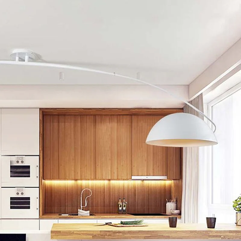 Zwart/witte plafondlamp met kap, moderne stijl, 1 lichtmetaal, semi-inbouwmontage met hengelontwerp Clearhalo