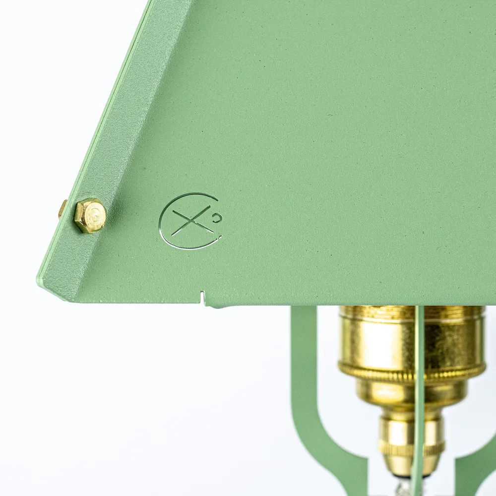 Fabricado tafellamp Lampie - groen - messing details - hoogte 31,5 cm