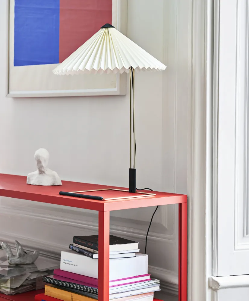 HAY Matin 380 tafellamp Bright Red/Brass
