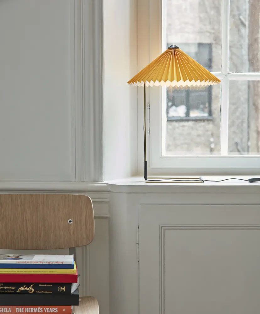 HAY Matin 380 tafellamp Lavender/Brass