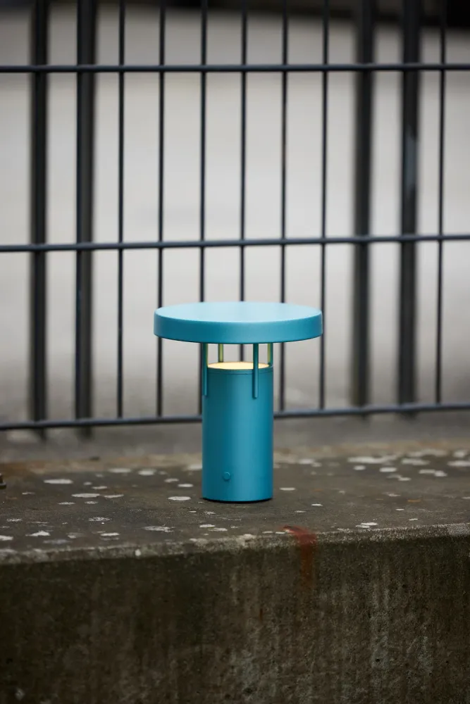 Hübsch draagbare lamp BringMe - ijzer/polycarbonaat - ø18xh20cm, led Hubsch