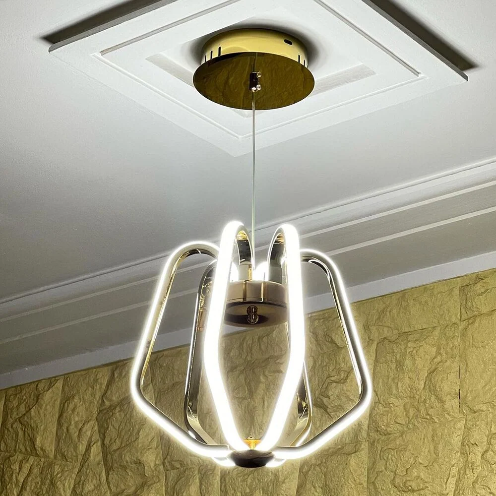 LUM COLGANTE DE LED 8X6W 4000K CON FIGURA TIPO PIRAMIDAL IIDSA