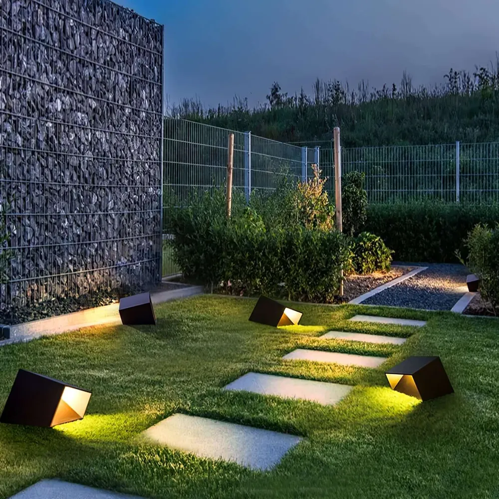 Kubusvormige Tuinlamp op Solar Energie