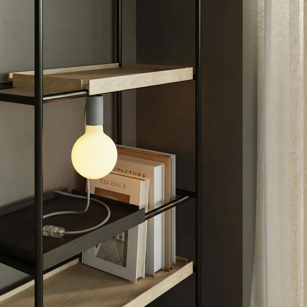 Lampada magnetica plug- con attacco E27 e spina UK - Grigio