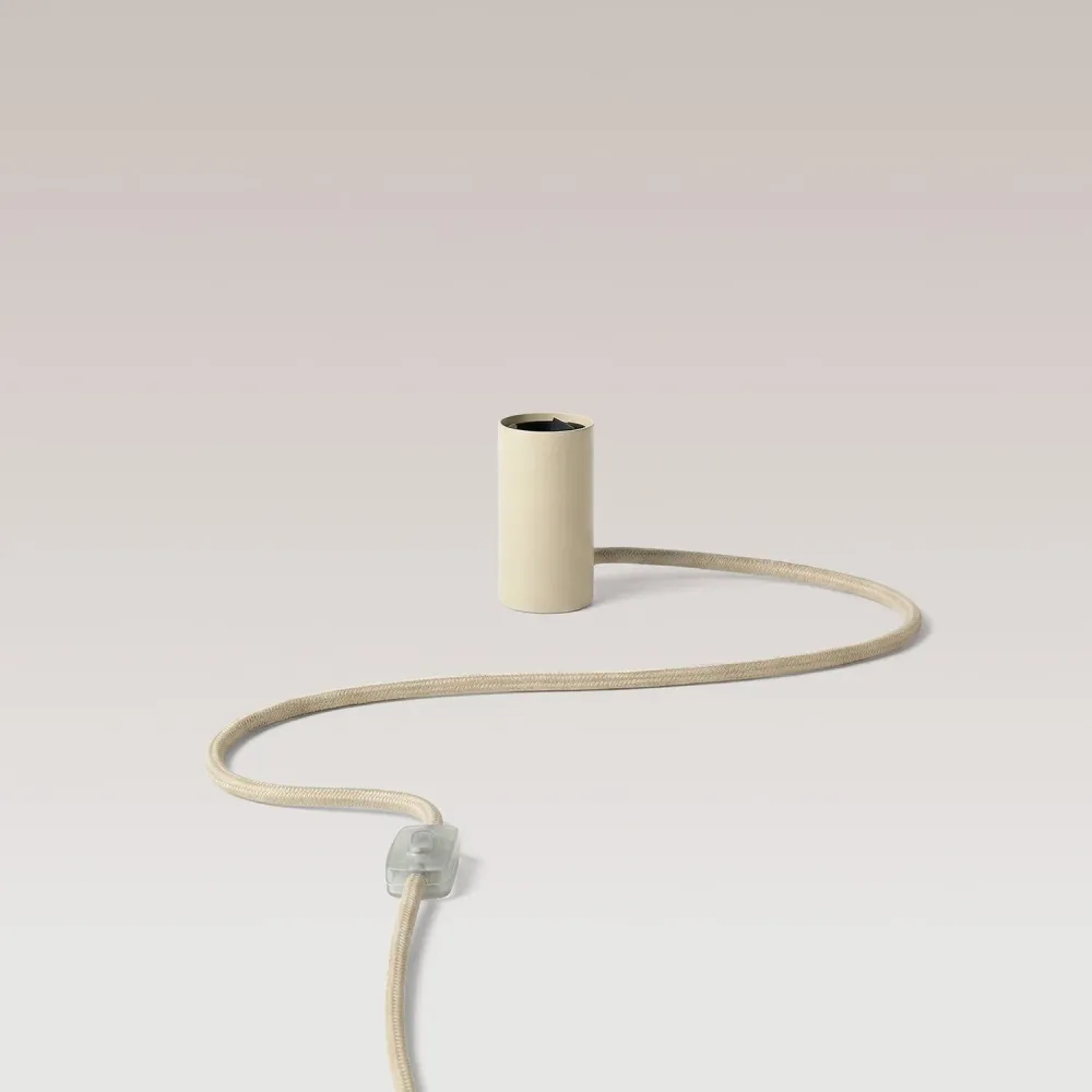 Lampada magnetica plug- con attacco E27 e spina UK - Panna