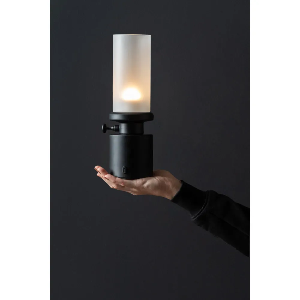 Leitmotiv tafellamp Camp LED - zwart - Ø7.8cm
