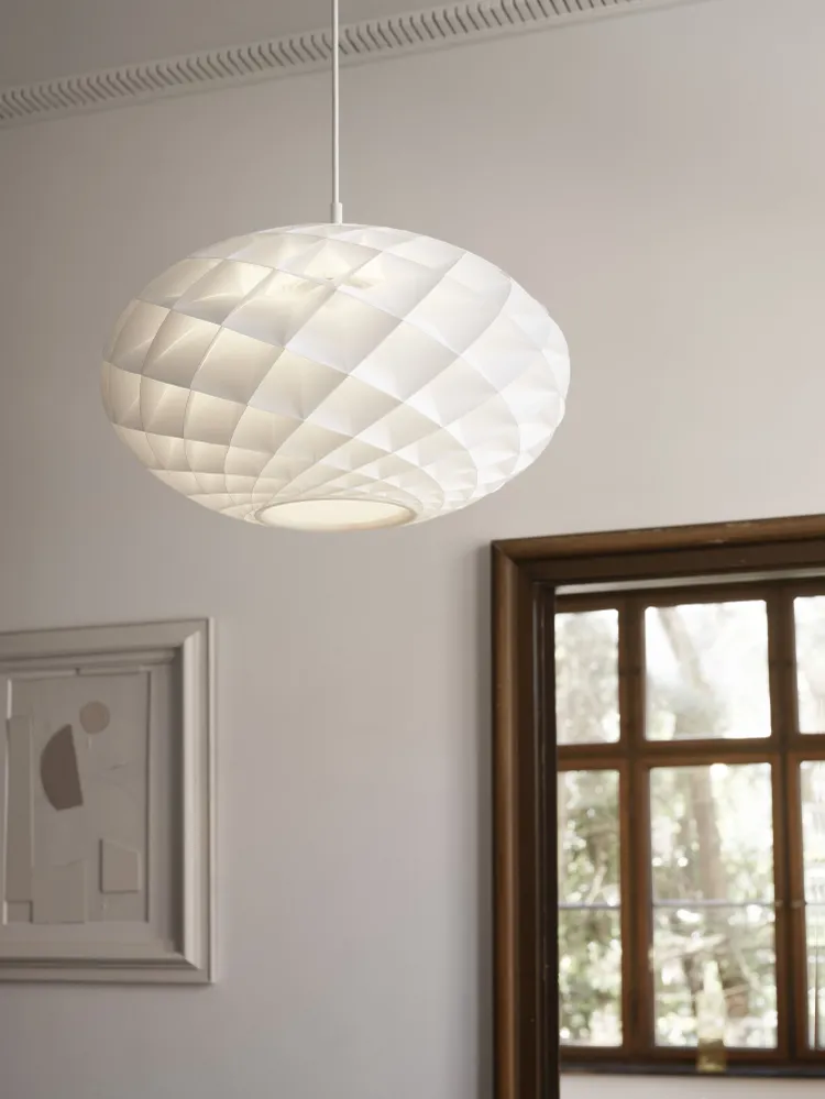 Louis Poulsen Patera Oval hanglamp White