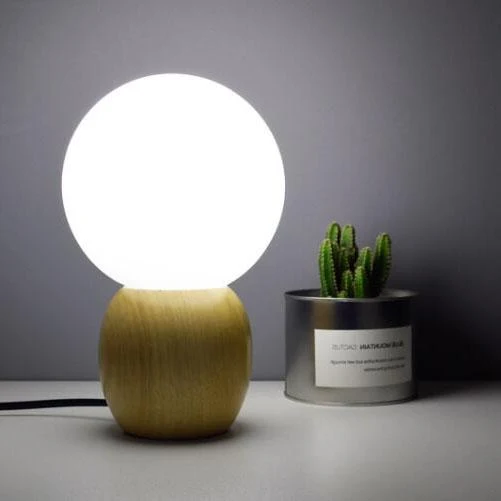 Moderne Houten Tafellamp met Glazen Kap Scandinavisch Design Lumio