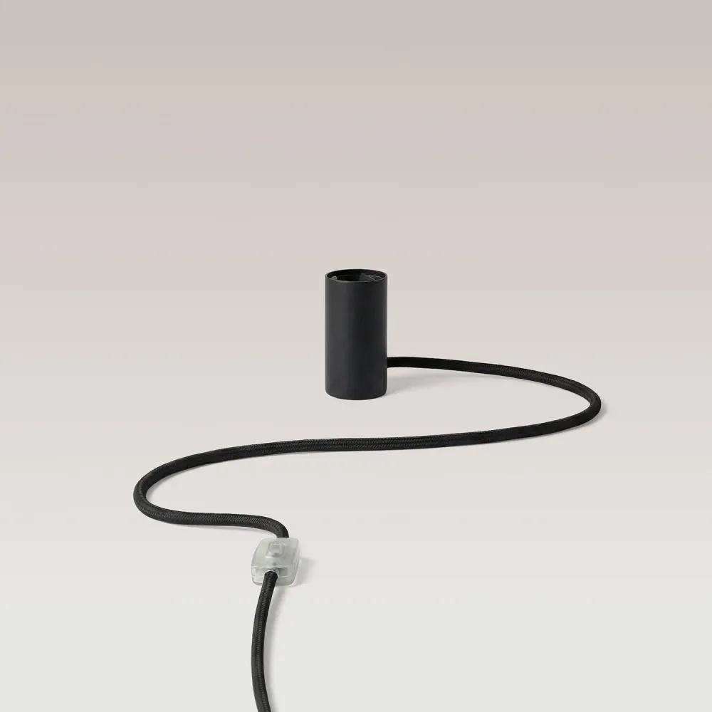 Magnetische plug- lamp met E27-fitting - Zwart