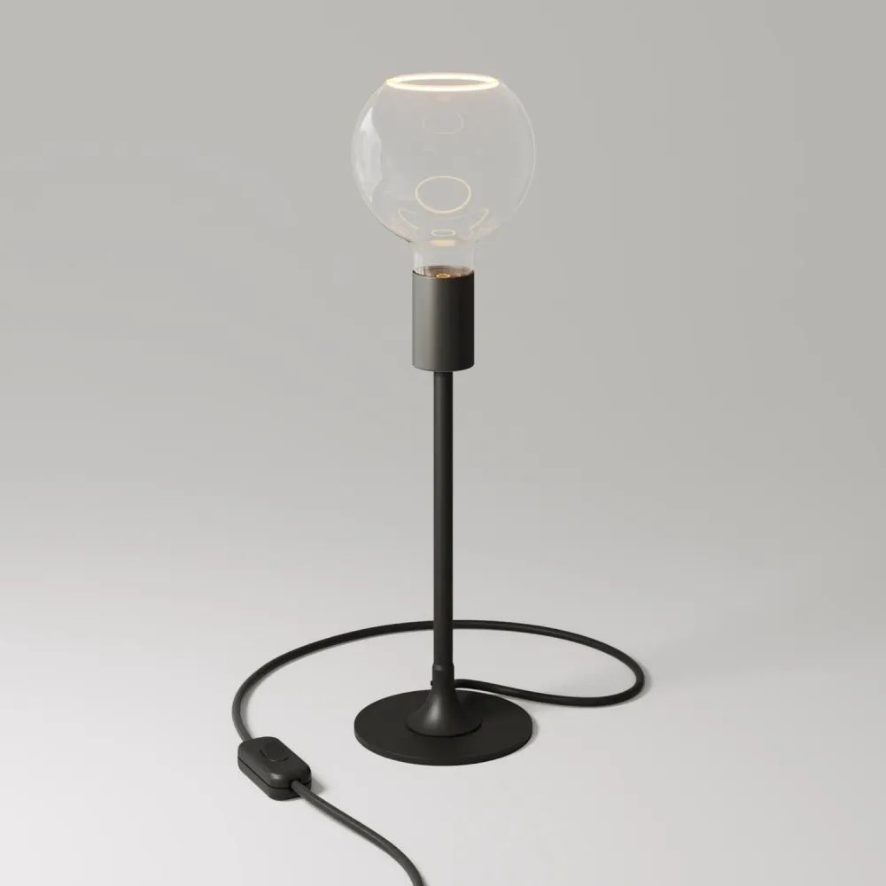 MAG-Y tafellamp met ronde metalen voet en heldere Ghost G05 lamp - Zwart