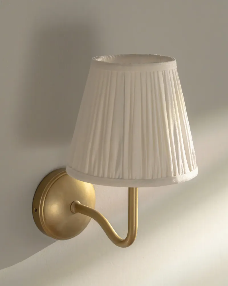 Malvern Medium Wandlamp Geplooid Alabaster Wit - Antiek Messing