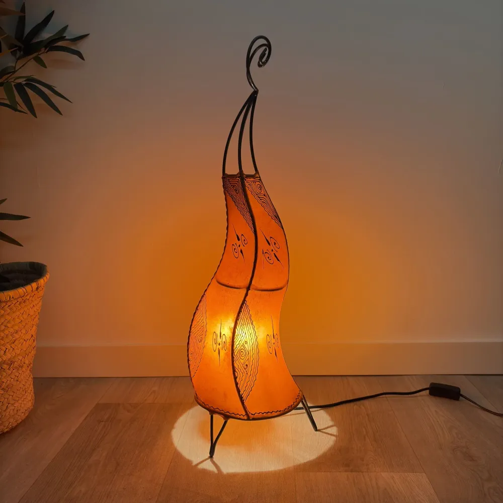 Marokkaanse lamp van leer en oranje henna, 70cm