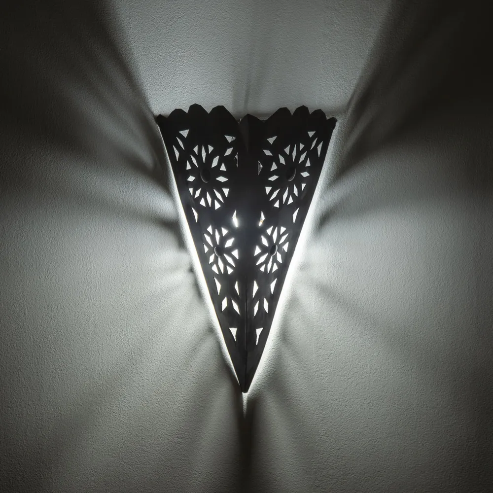 Marokkaanse smeedijzeren wandlamp Piramidemodel