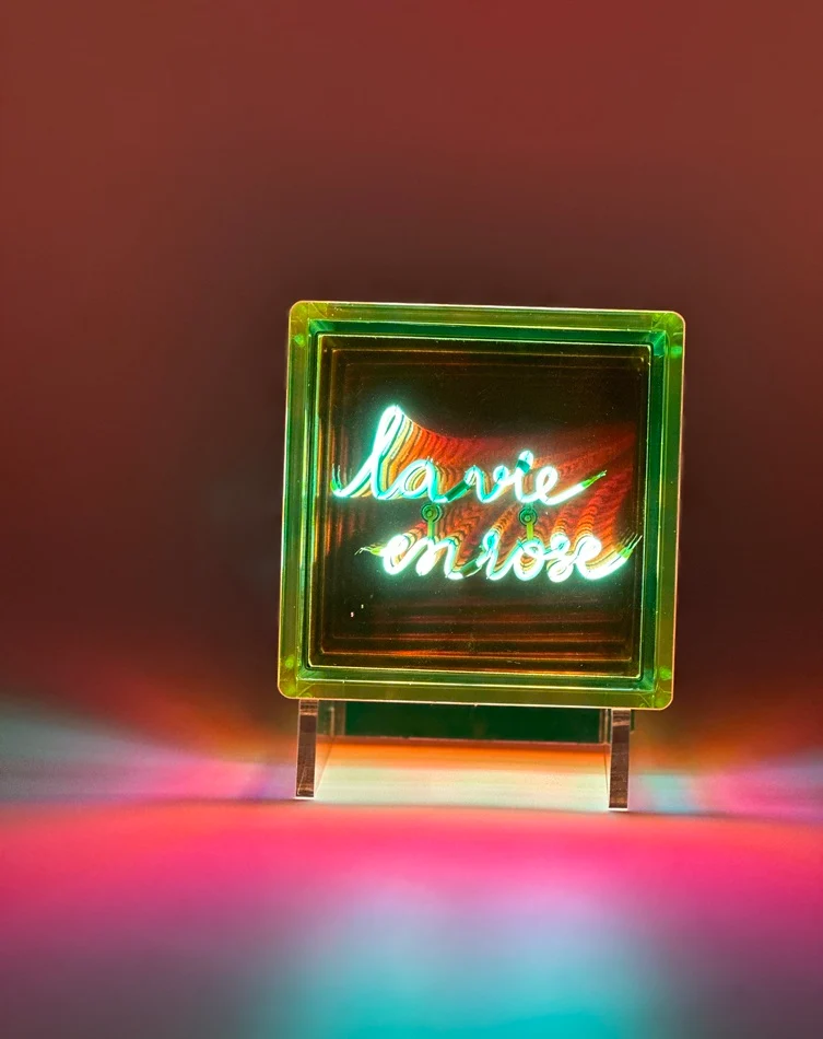 MITBOX La Vie en Rose lichtkubus multi-colour Message in the Bulb