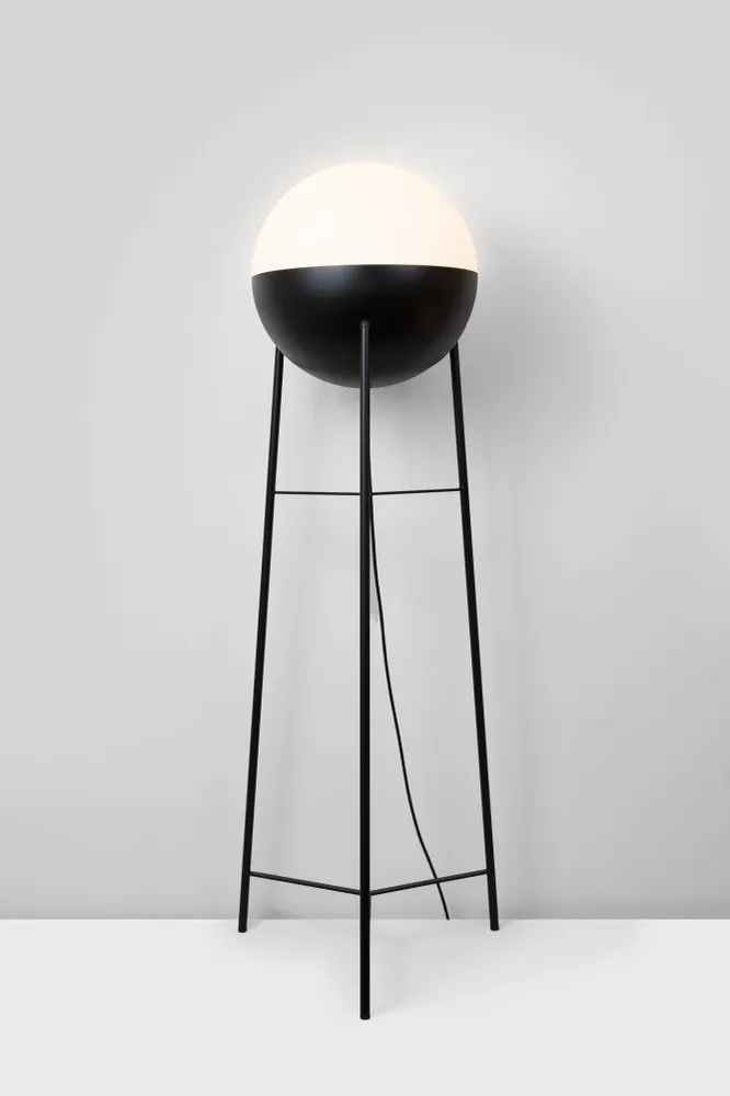 Milan - Half Floor lamp @ 35 cm E27 textured black
