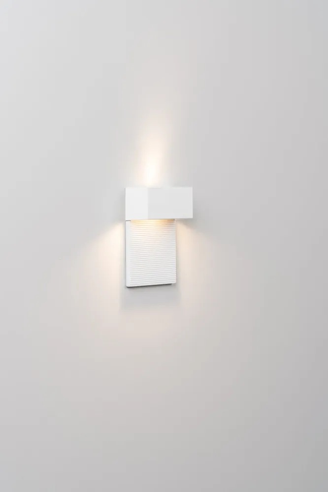 Milan - Mini Wall Lamp H.15 DOB Led textured white