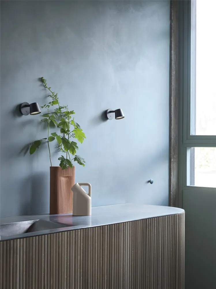 Muuto Tip muurlamp Black