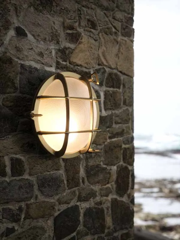 Nordlux Polperro Wandlamp Buiten | Ø19,5cm | E27 | IP64 | Messing | Seaside