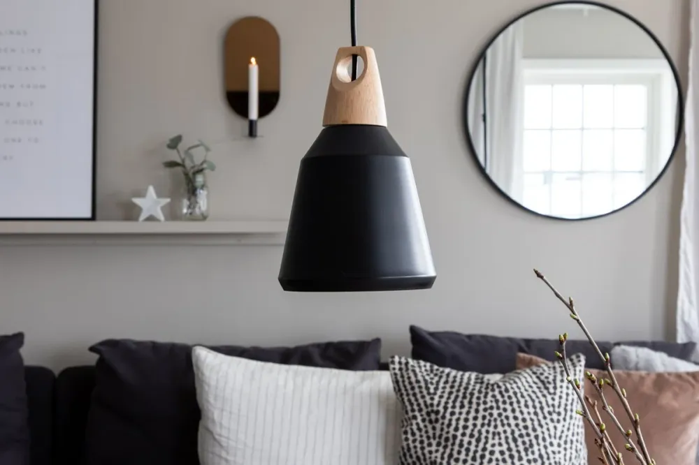 Rebellenclub Hanglamp Lion - zwart - Ø 16 cm