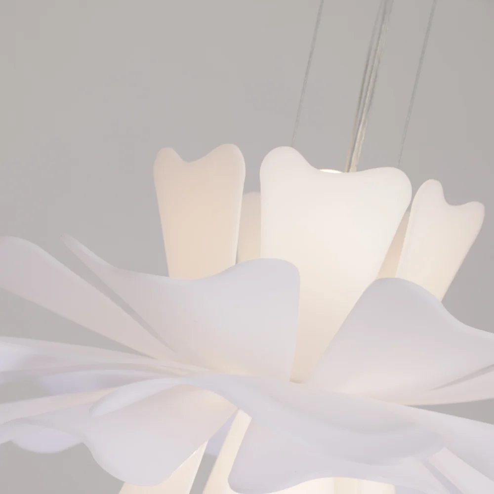 Petalia - Elegante Witte Hanglamp Metaal Selzar