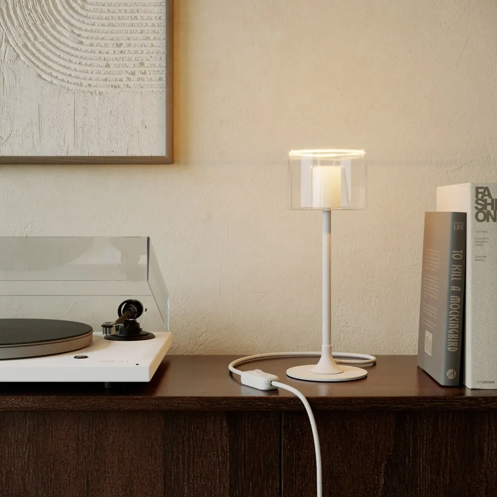 Tafellamp MAG-Y met ronde metalen voet en transparante Ghost lichtbron – Mat wit