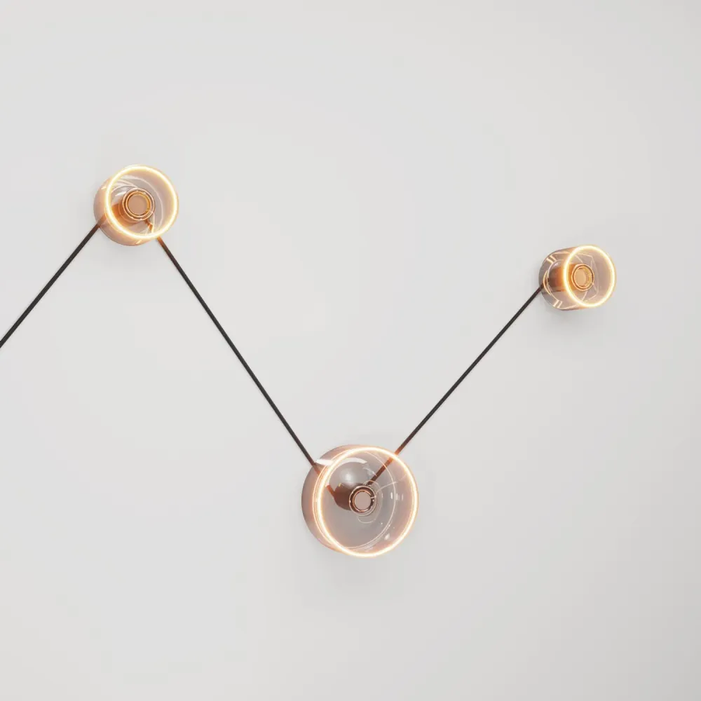 Wandlamp Spostaluce met 3 Ghost lichtbronnen en zwart strijkijzersnoer
