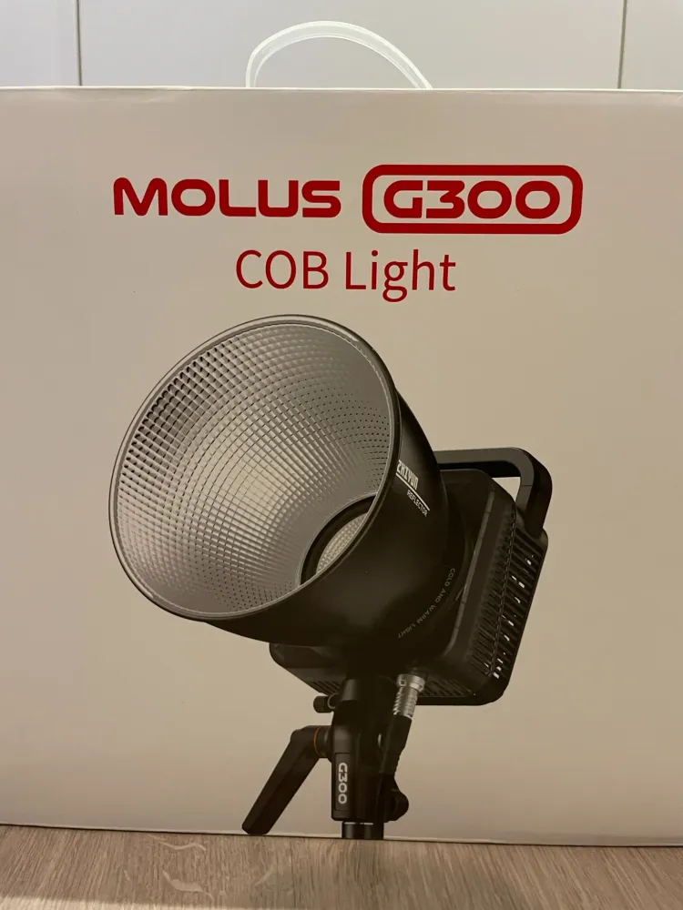 Zhiyun Molus G300