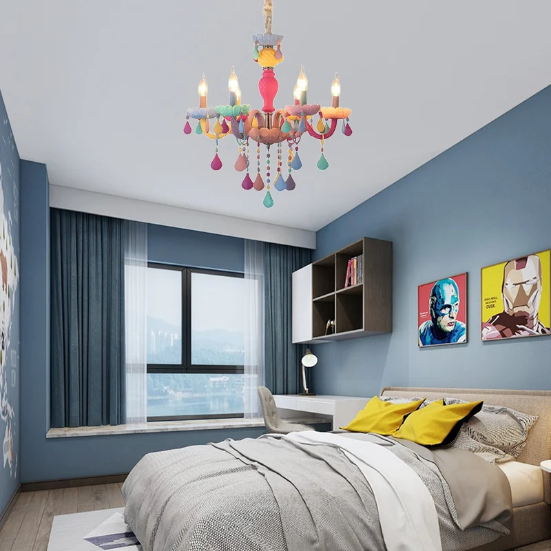 IP44 Waterdichte Kinderkaarsenkroonluchter met kristallen decoratie, meerkleurig hanglicht voor de kleuterschool