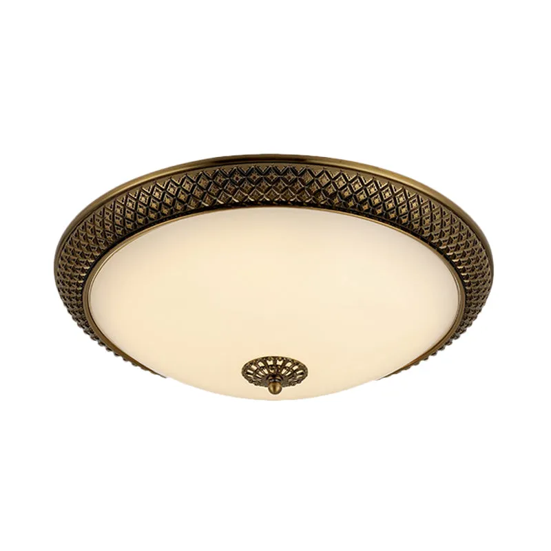 Brass Domed Ceiling Lamp Traditional White Glazen 12"/16"/19.5" W LED Bedroom Flush Mount Lighting Fixture | Snel Leverbaa...