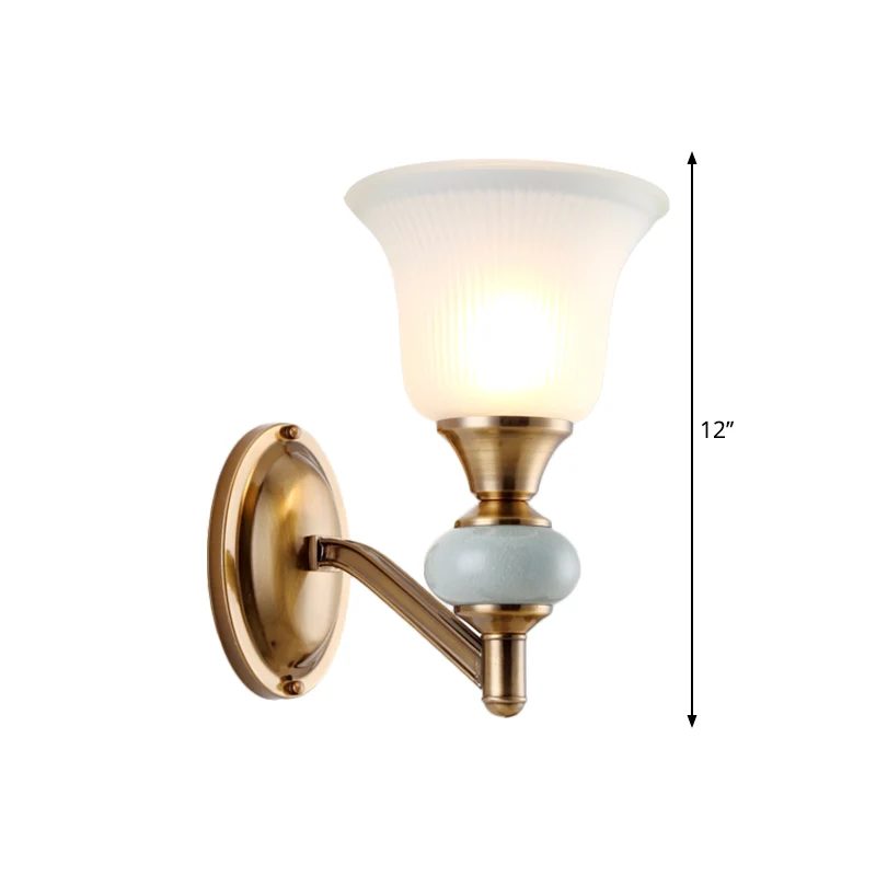 Energiezuinige LED 1/2-kops wandverlichtingsarmatuur met belkap, matglas, klassiek slaapkamerwandlamp messing