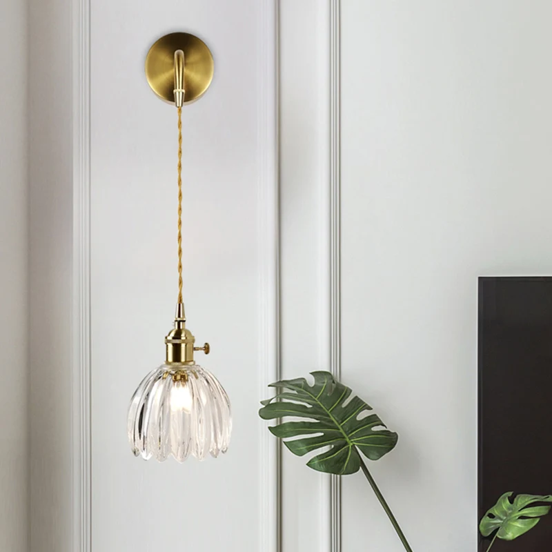 Minimalistische schaduwrijke wandlamp met één lamp, stralend glazen wandverlichtingsarmatuur voor de woonkamer