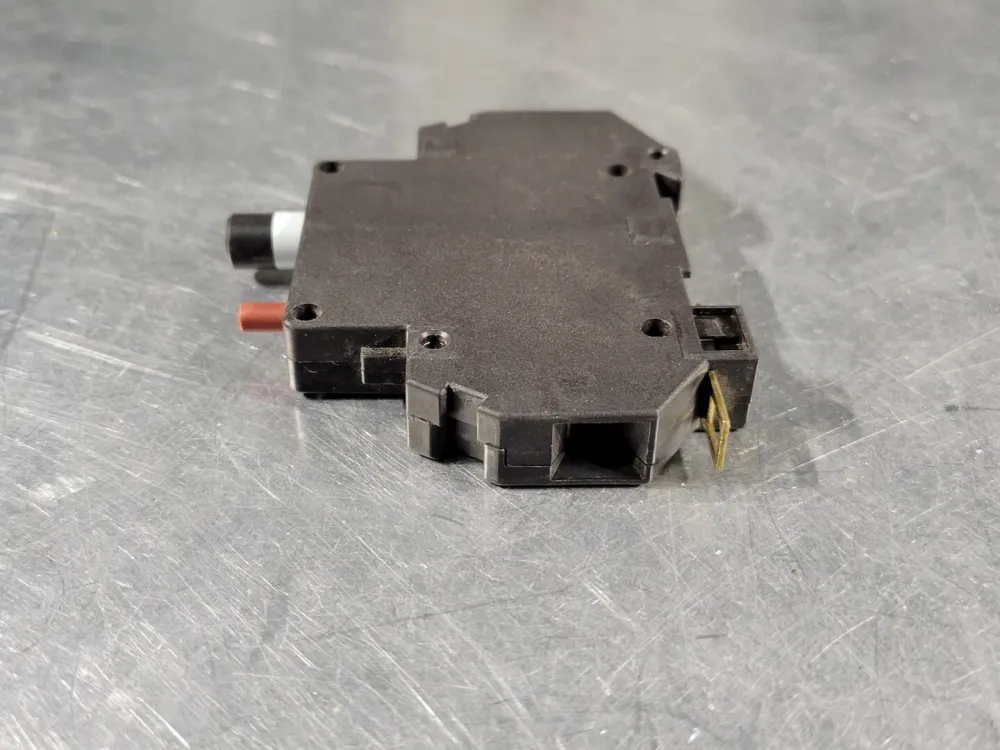 5 Amp, 1 Pole, 250 Volts Circuit Breaker 9101803500