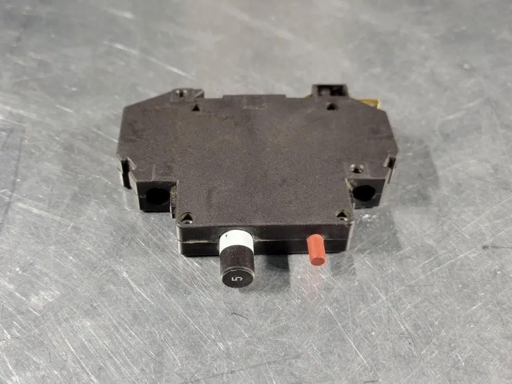 5 Amp, 1 Pole, 250 Volts Circuit Breaker 9101803500