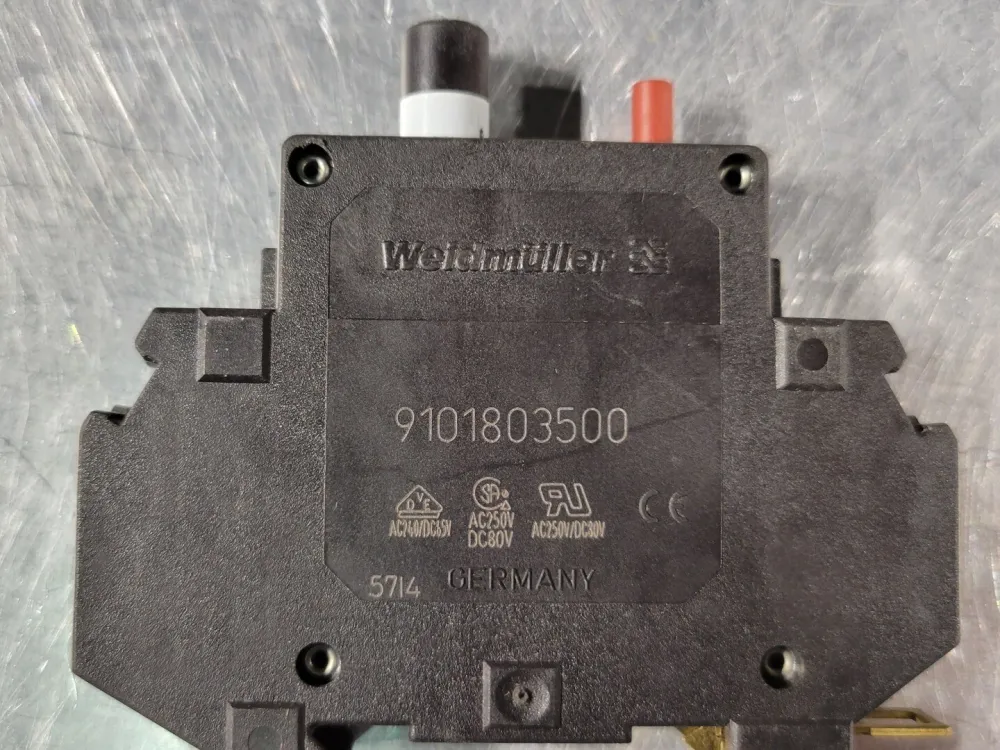 5 Amp, 1 Pole, 250 Volts Circuit Breaker 9101803500