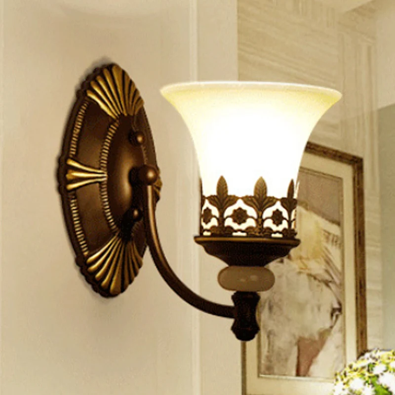 Zwarte Bell wandlamp, vintage witte glazen kap, 1/2-lichte woonkamer wandlamp voor Hobby en Professioneel Gebruik